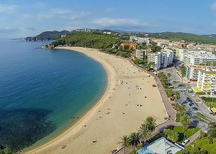 Al37 Precioso Playa Fenals 公寓 *