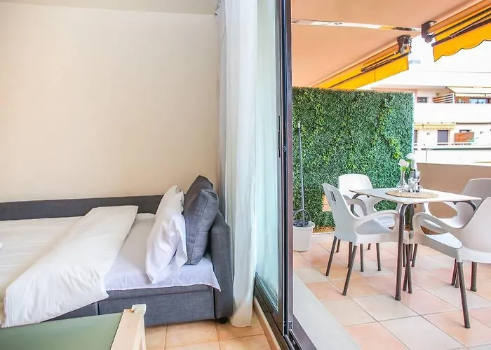 Al37 Precioso Playa Fenals 滨海略雷特